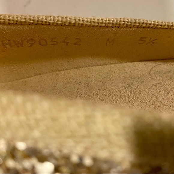 STUART WEITZMAN SZ 5.5 NBW GOLD SPARKLE BALLETFLAT - Picture 6 of 7